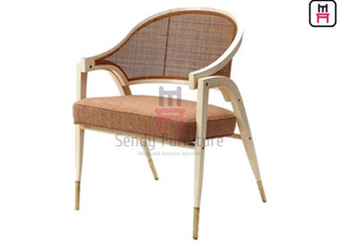 satın al Siyah Kül Ahşap Çerçeve Rattan Yemek Sandalyeleri Deri Minder Kolçak Yemek Sandalyesi online manufacture